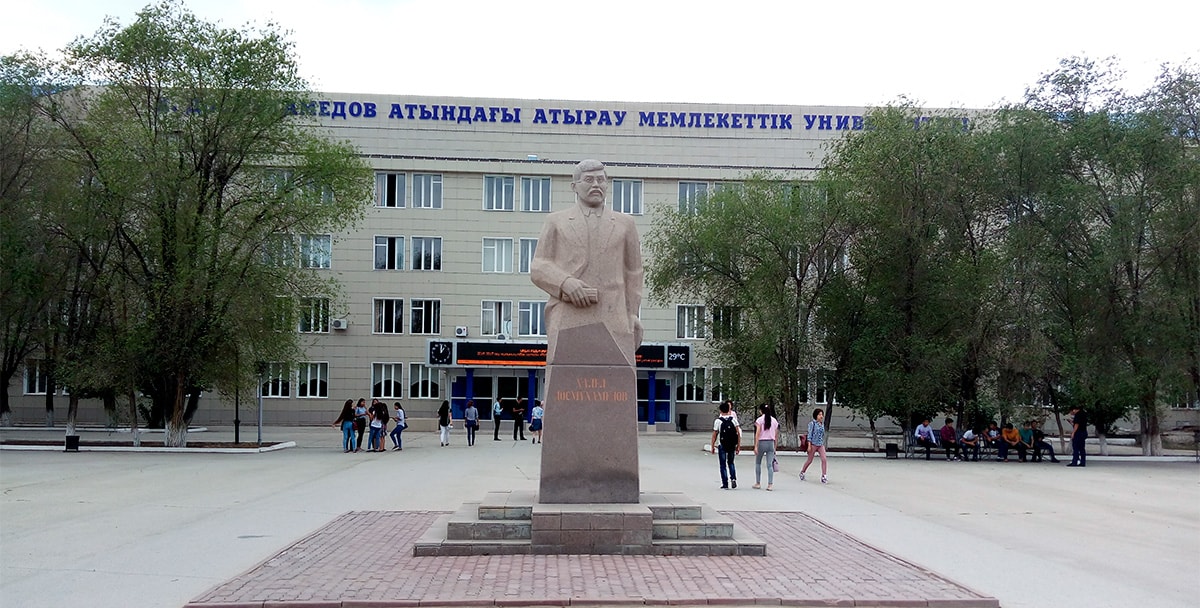 Бес тіл үйрететін курс