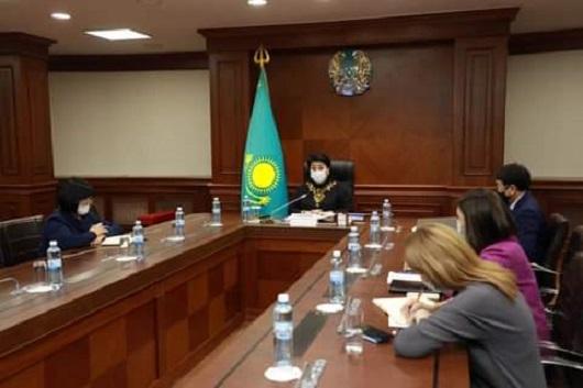 Атырауда балабақша қызметкерлерінің жалақысы неге кешіктірілді?