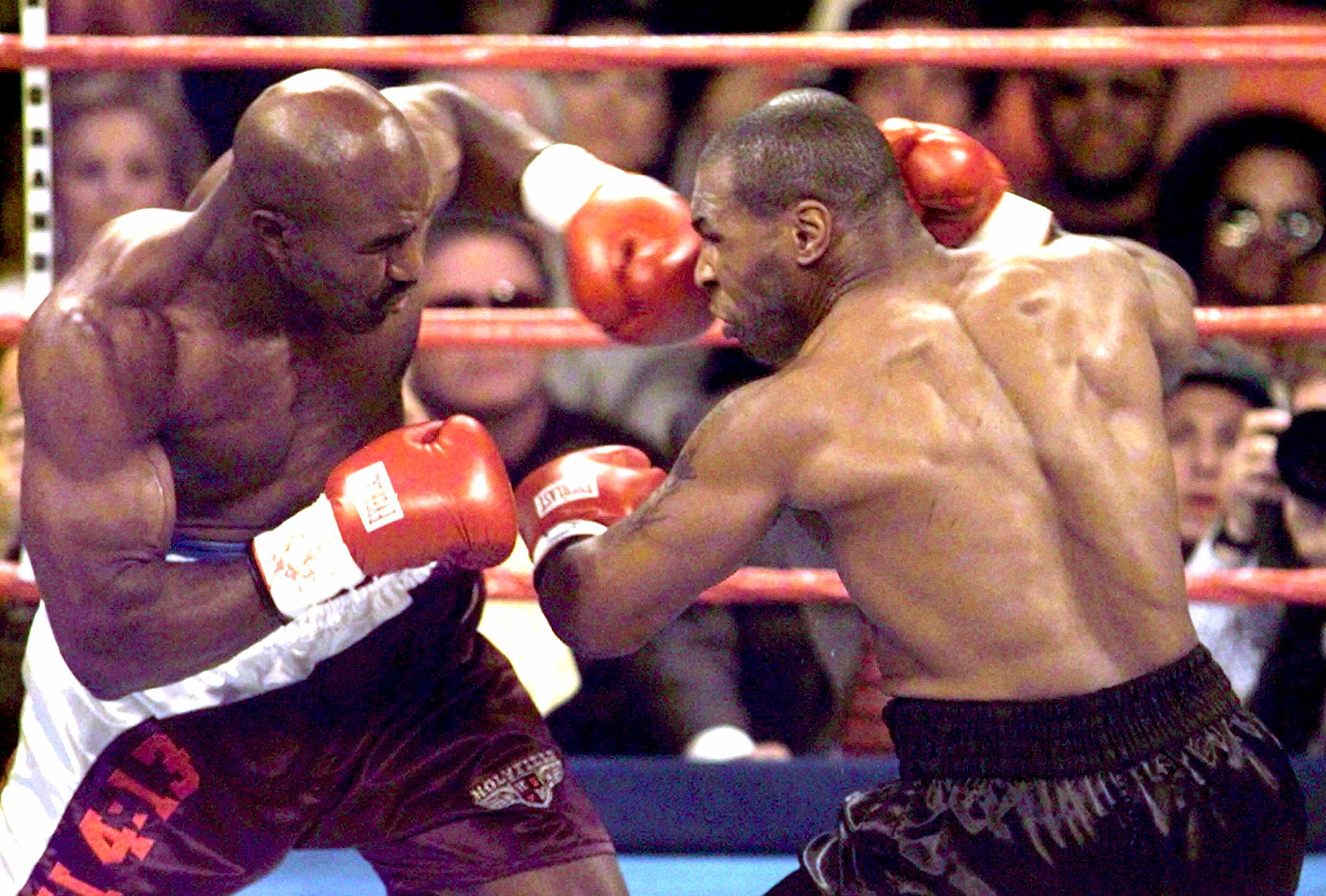 Тайсон мен Холифилд үшінші рет жұдырықтасуы мүмкін