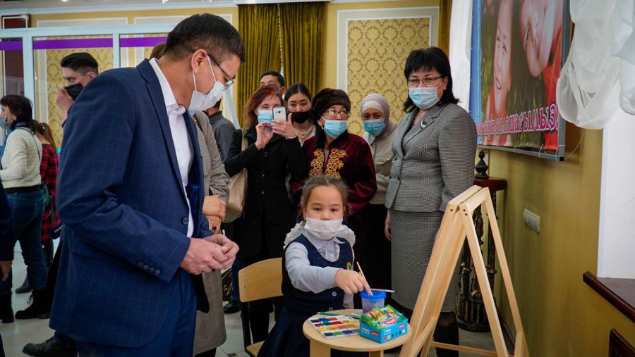 Той сарайынан – ой сарайына