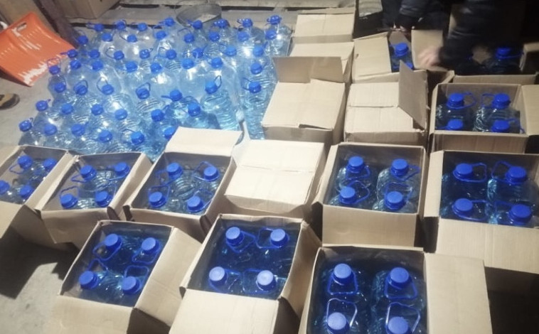 Қолдан арақ жасап сатқан «іскер» ұсталды