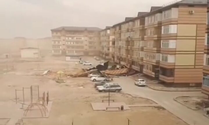 Дауыл салдарынан Тараз қаласындағы бірқатар нысанға зақым келген