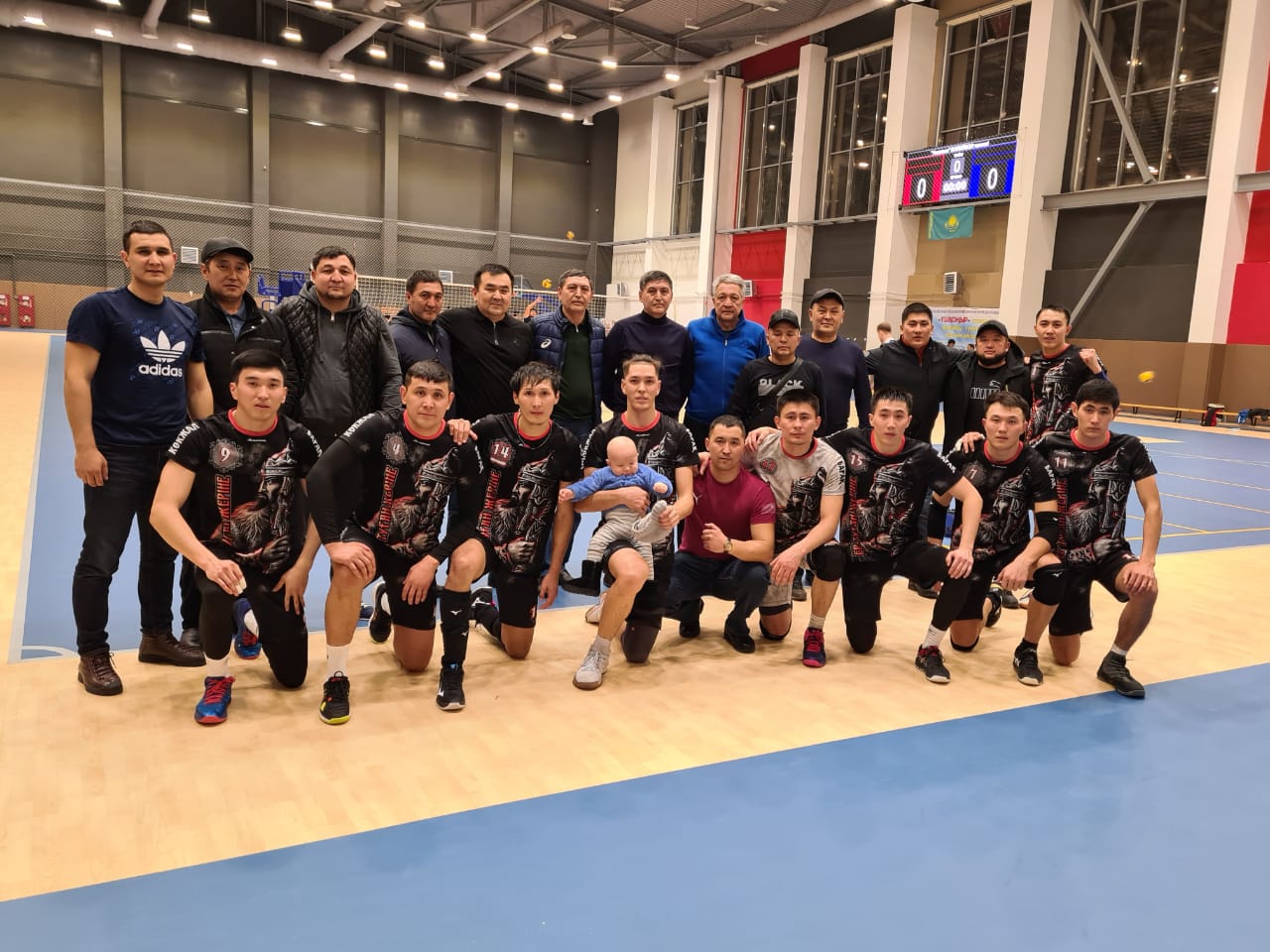 Шығыстың жігіттері қара үзді