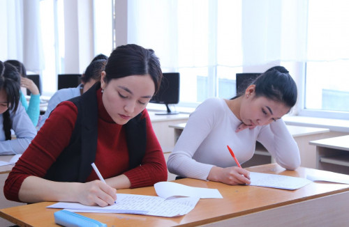 Алматыда ағылшын тілінен өткен білім сайысы мәреге жетті