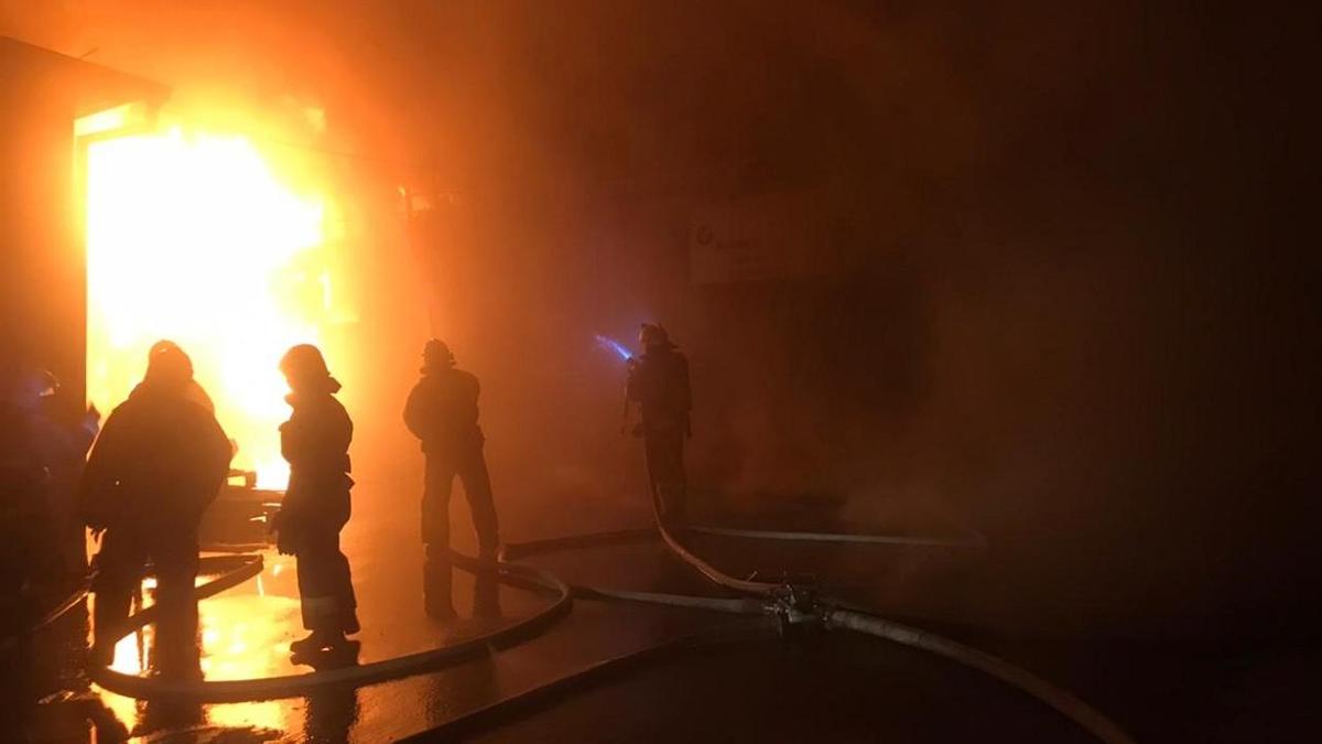 Теңіз кенішіндегі бес автобус өртінің себебі анықталды