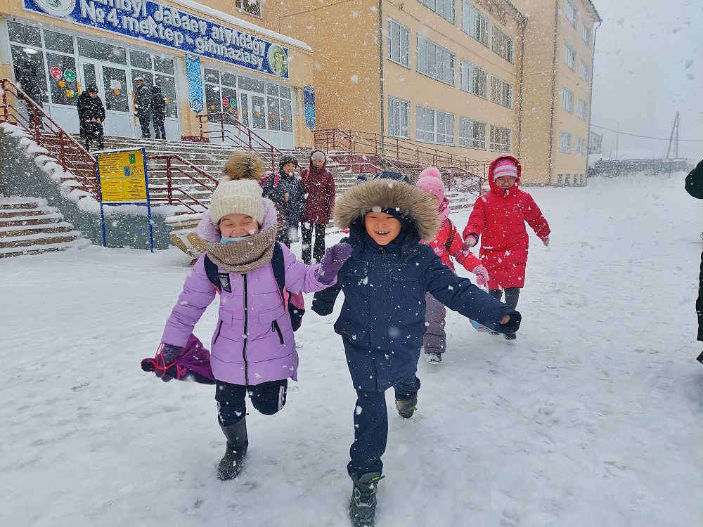 «Қаңбақ шал» – балалар ауылында