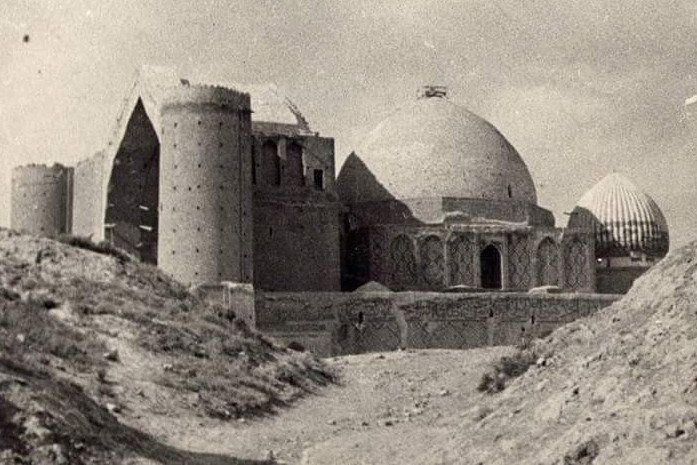 Ясауи кесенесі мен маңында жерленген тұлғалар тізіміне кімдер енді?