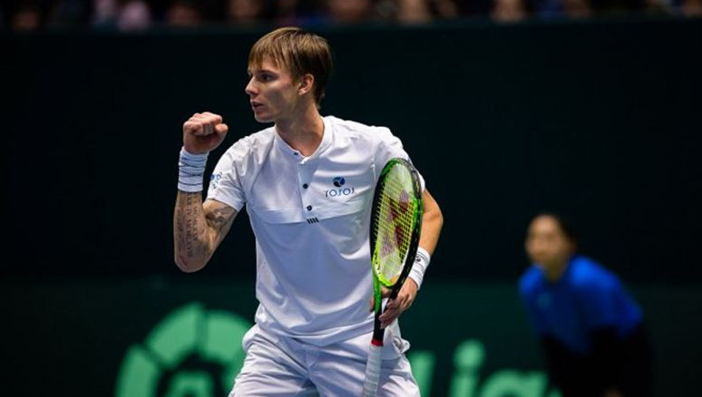 Теннисшілердің Дубайдағы додасы жалғасуда