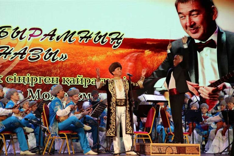 Қостанайда күйші Назымбек Молдахметовты еске алу кеші өтті