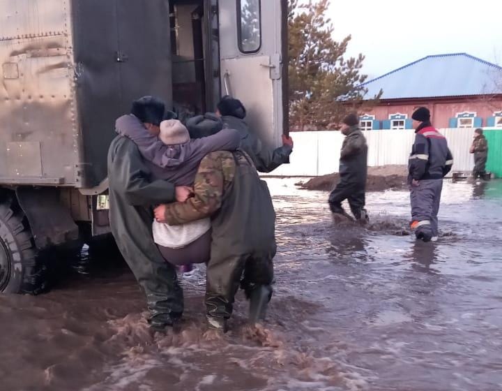 ШҚО-да тұрғындар эвакуацияланды