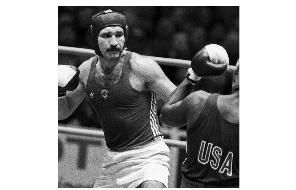 Екі алпауыттың айқасы