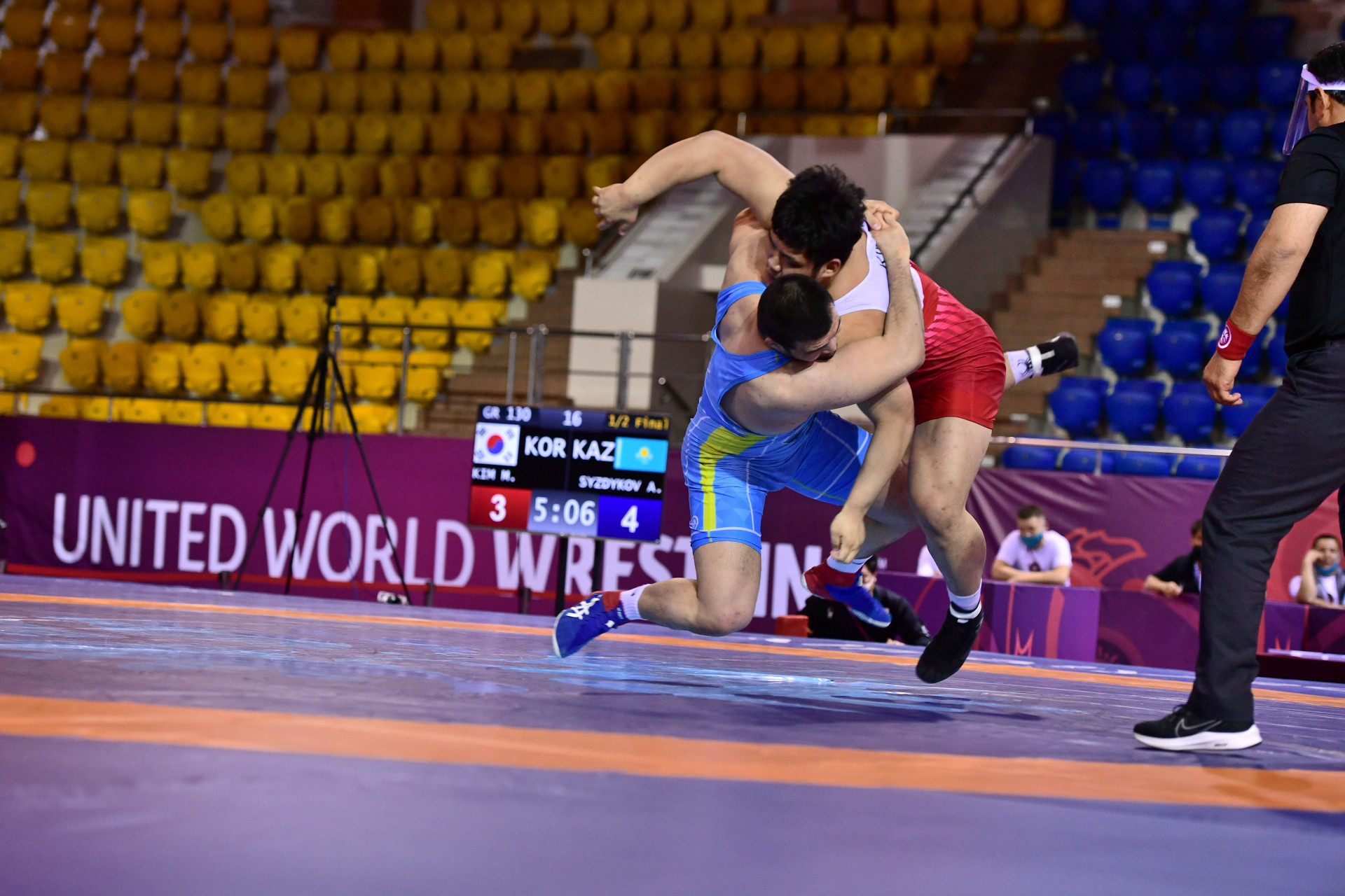 Грек-рим күресінен Азия чемпионатының алғашқы күнгі жеңімпаздары