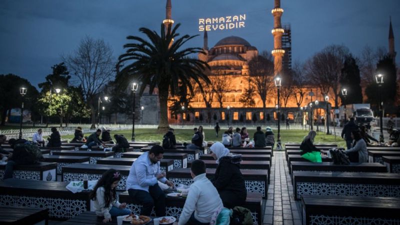 Түркия: Бір тәулікте 50 мың адамнның вирус жұқтырғаны анықталды