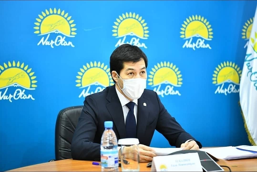 Орал халықаралық әуежайына Мәншүк Мәметованың есімін беру ұсынылды