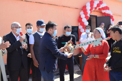 Асарлатып алтыншы  үй салды