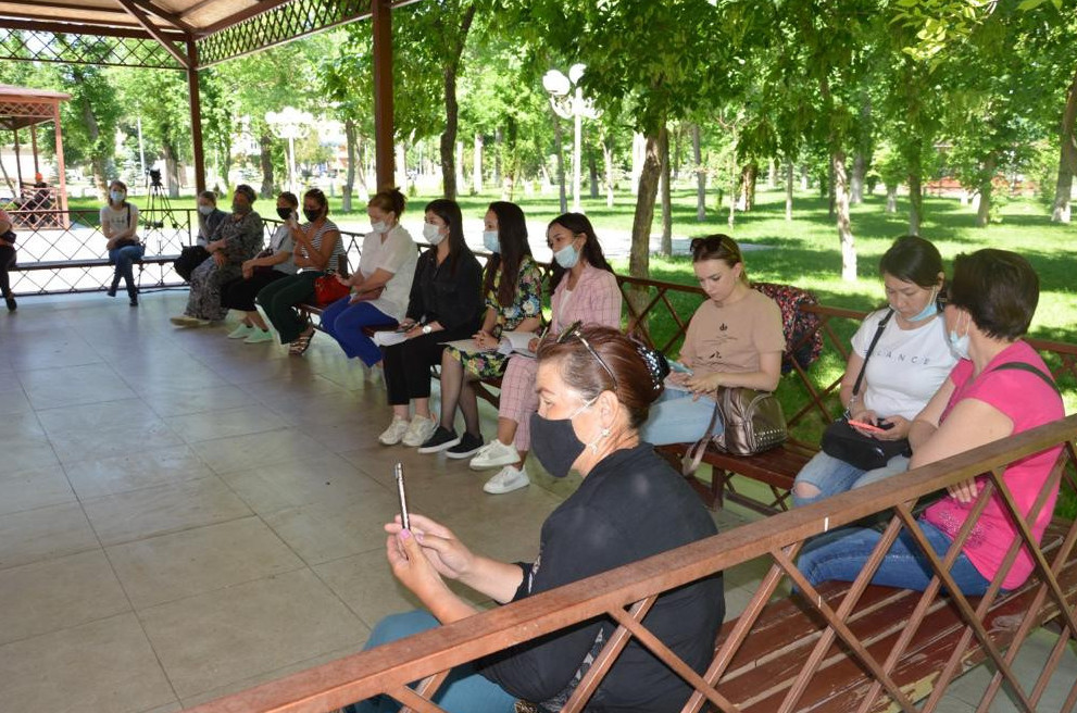Таразда көпбалалы аналардың мәселесі талқыланды
