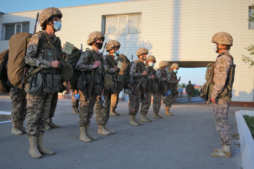 Батыстағы әскерилер дабылмен көтерілді