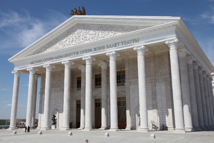 Жаз open-air концерттерімен басталады