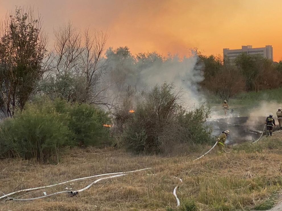 Атырауда бір күнде Жайық жағалауы екі рет өртенді