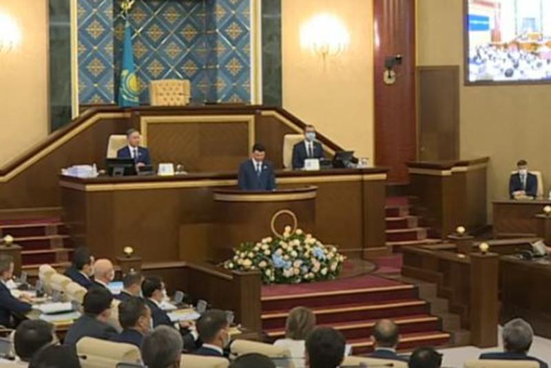 Қаржы министрі мемлекеттік қарызға қатысты түсінік берді