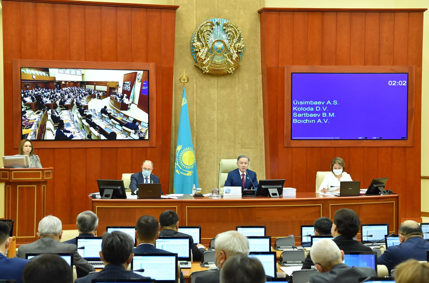 Мәжіліс алғашқы сессиясын аяқтады. Депутаттар енді өңірлерді аралап, сайлаушылармен кездеседі