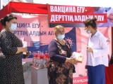 Вакцина алушыға – сыйлық