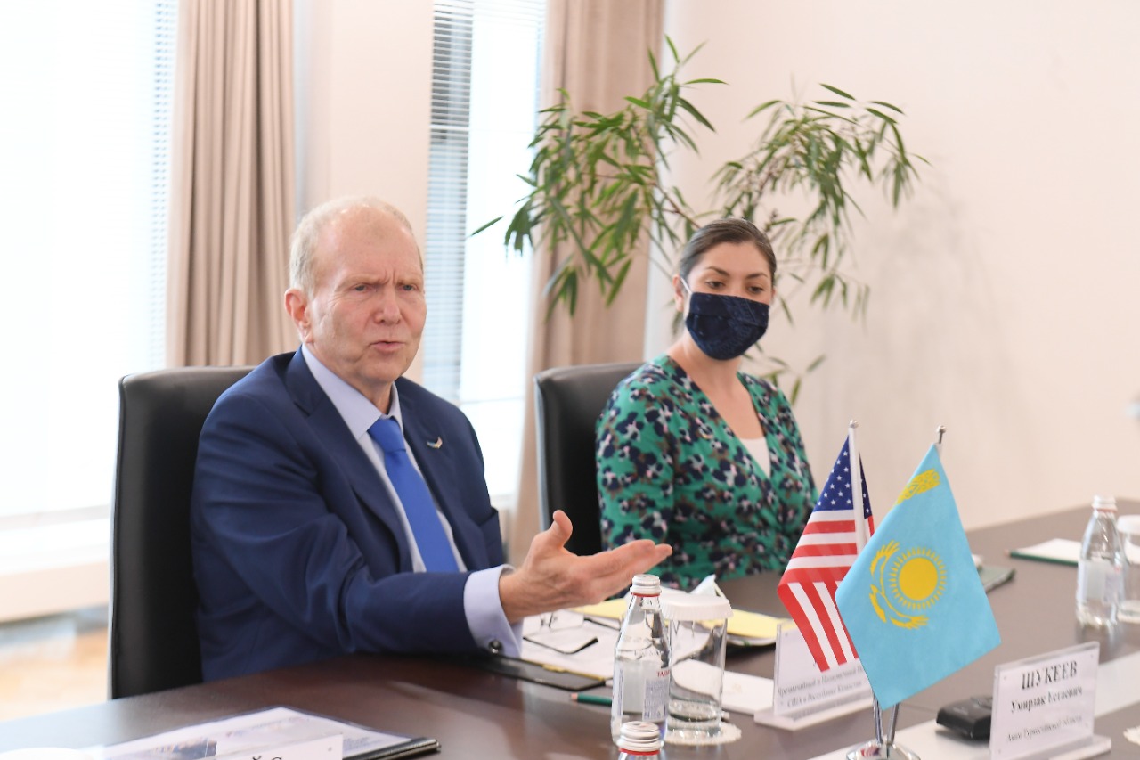 АҚШ елшісі: Түркістанның жаңаша дамуынан керемет әсер алдым