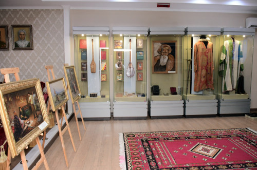 Жыр алыбына арналған жылжымалы көрме