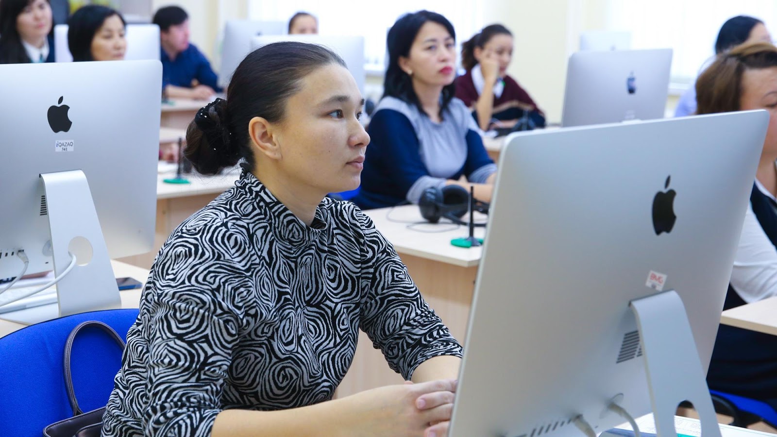 Жас маманға жұмыс жоқ...