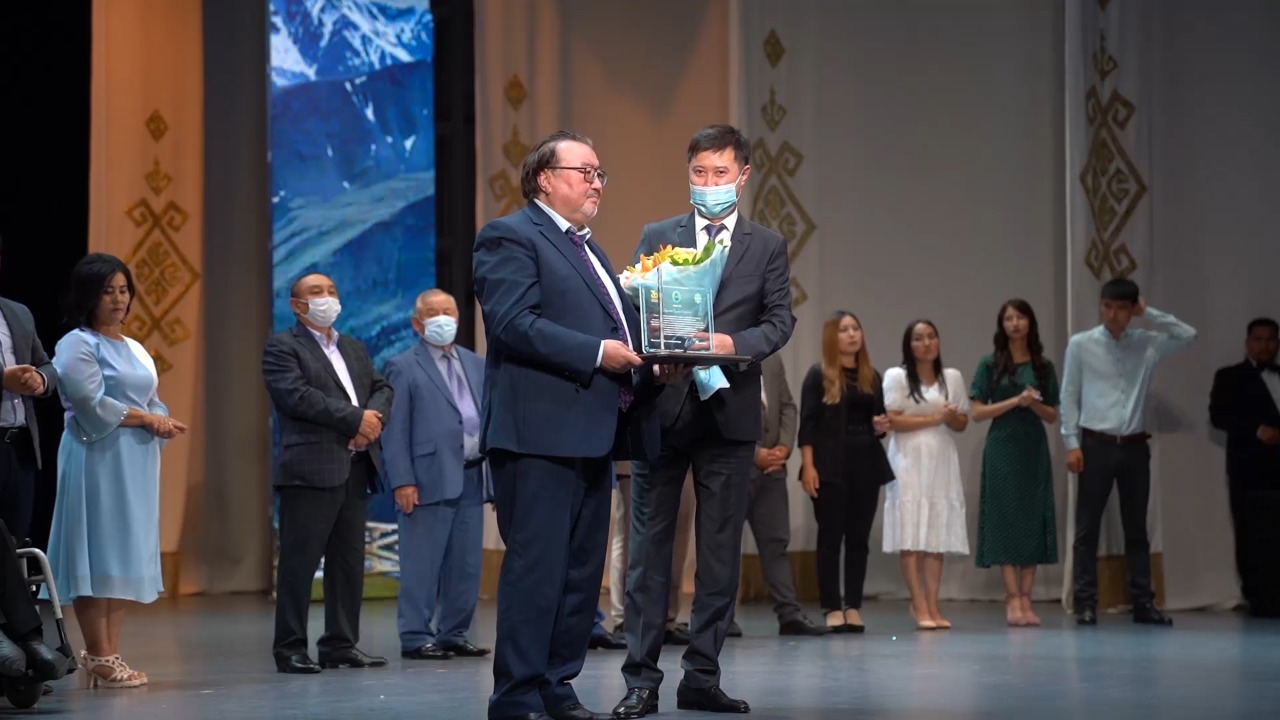 Төр Алтай ақындары Тәуелсіздікті жырлады