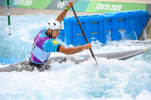 Александр Куликов жартылай финалда сүрінді