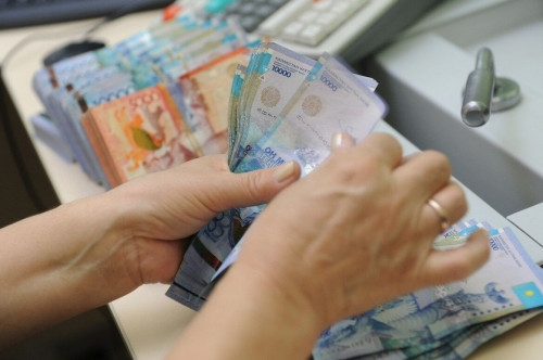 Әйел кәсіпкерлерді кім қолдайды?