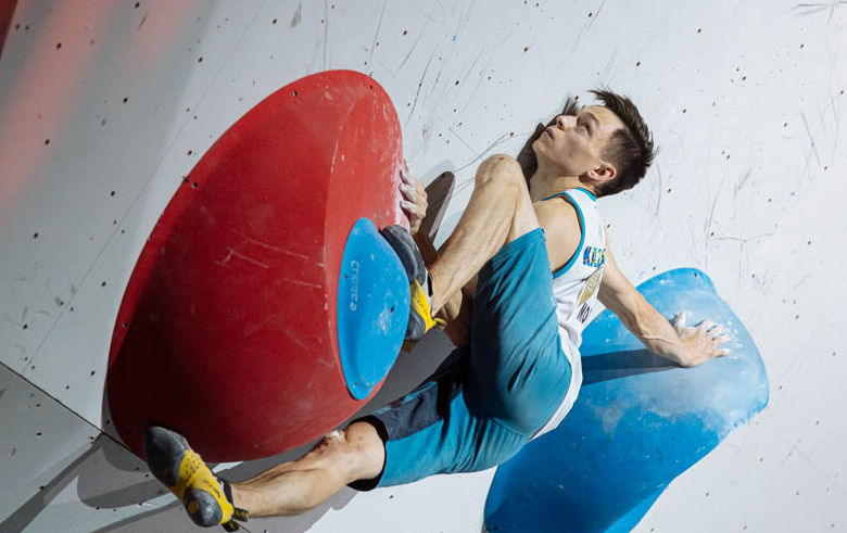 Үзілмеген үмітіміз  бар әлі