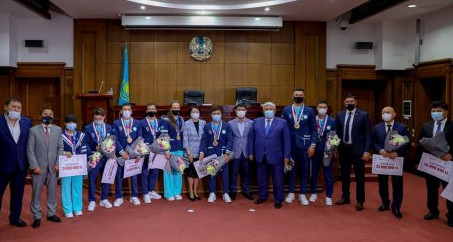 Жүлдегерлер марапатталды