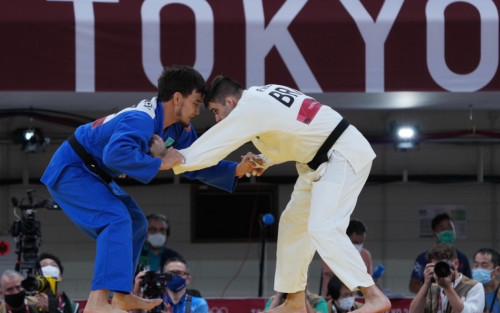 Білікті бапкер жеңіске жетелейді