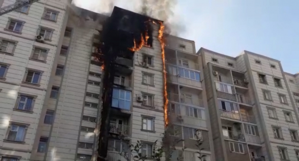 Шымкентте тоғыз қабатты үйден өрт шықты