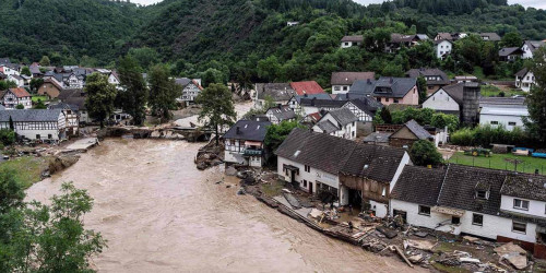 Саяси бөгет бұзылған кезде