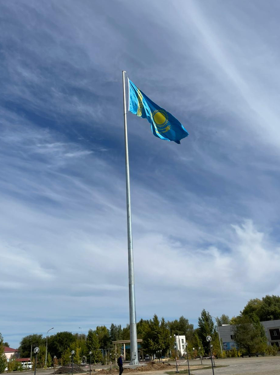 Ақсай аспанындағы алып Ту