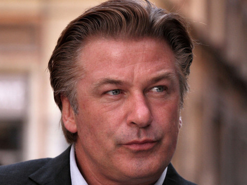 Жарақат алған режиссердің жағдайы мәз емес