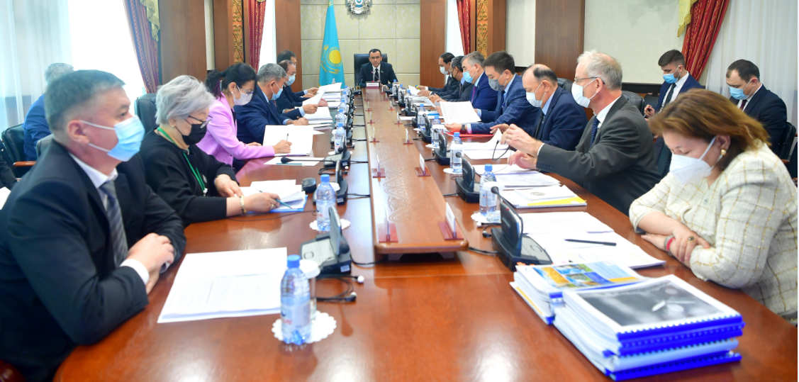 Органикалық өнімдер туралы заң жобасына бастамашыл болды