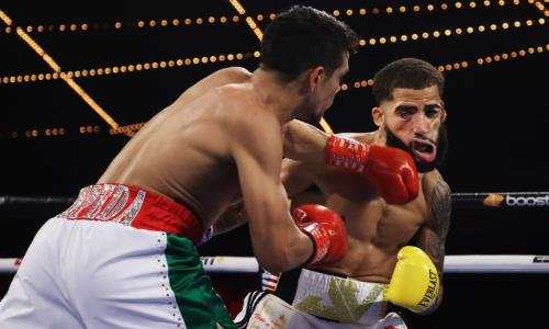 Жұдырығын ала жүгірген боксшы нокаутқа түсті