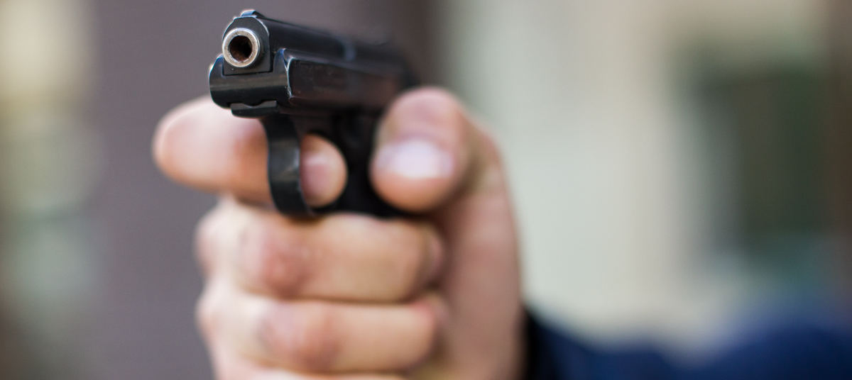 Қарағандыда ер адам тапаншамен ЖШС директорын атты