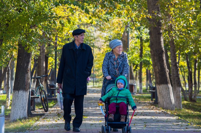 Қарттарын қадірлеген ел озады