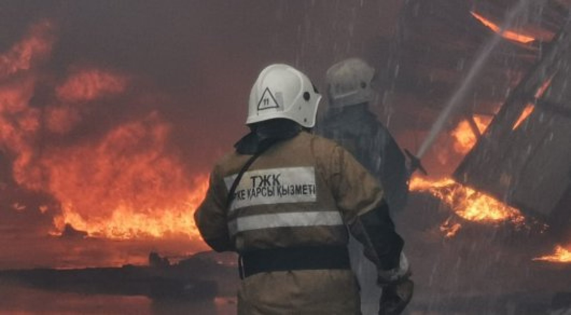 Өскеменде кәсіпорыннан шыққан өрт сөндірілді