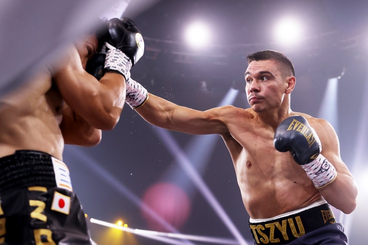 Тим Цзю қарсыласын нокдаунға түсіріп, жеңіске жетті