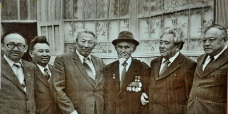 Туған жерге ырыстан қазық қаққан