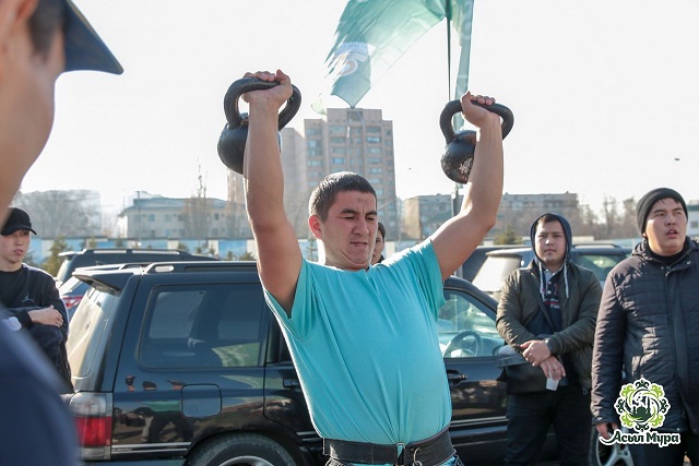 Спартакиадада күш сынасты