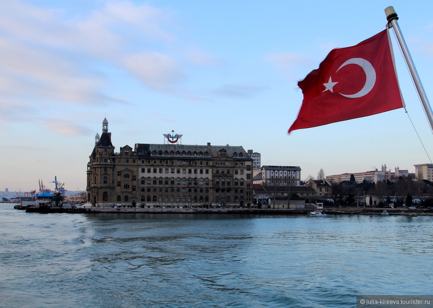 Ыстанбұлда дауылдан екі адам қайтыс болды