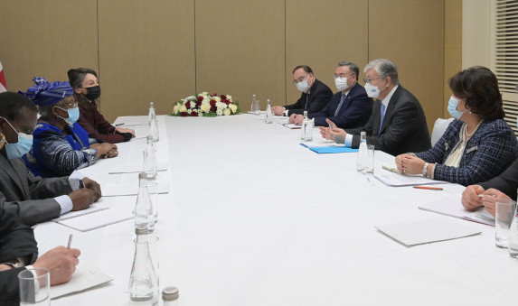 Тоқаев ДСҰ-ның бас директорын Қазақстанға шақырды