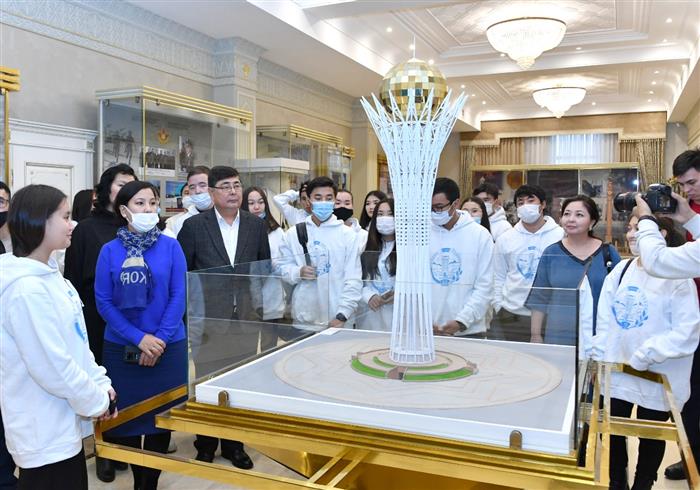 ҚазҰУ студенттері Елбасы туып-өскен ауылға барды